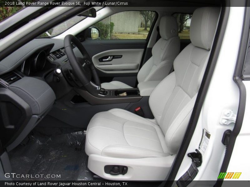 2018 Range Rover Evoque SE Lunar/Cirrus Interior