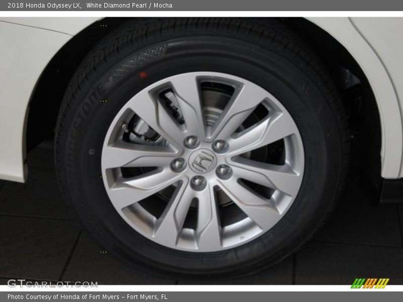 White Diamond Pearl / Mocha 2018 Honda Odyssey LX