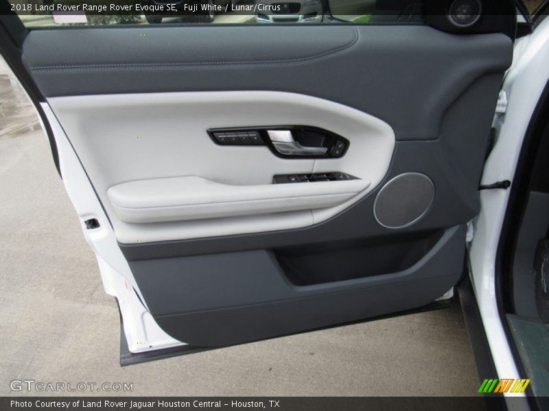 Fuji White / Lunar/Cirrus 2018 Land Rover Range Rover Evoque SE