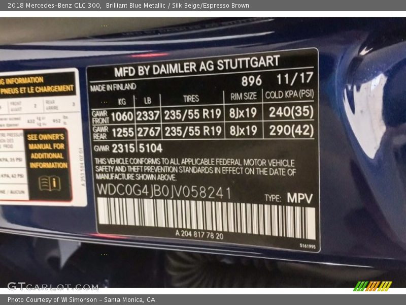 Brilliant Blue Metallic / Silk Beige/Espresso Brown 2018 Mercedes-Benz GLC 300