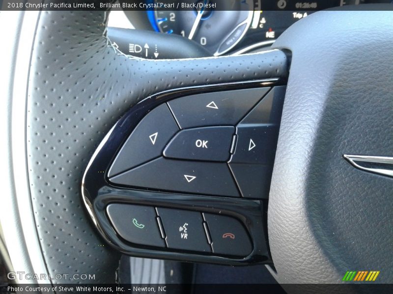 Brilliant Black Crystal Pearl / Black/Diesel 2018 Chrysler Pacifica Limited