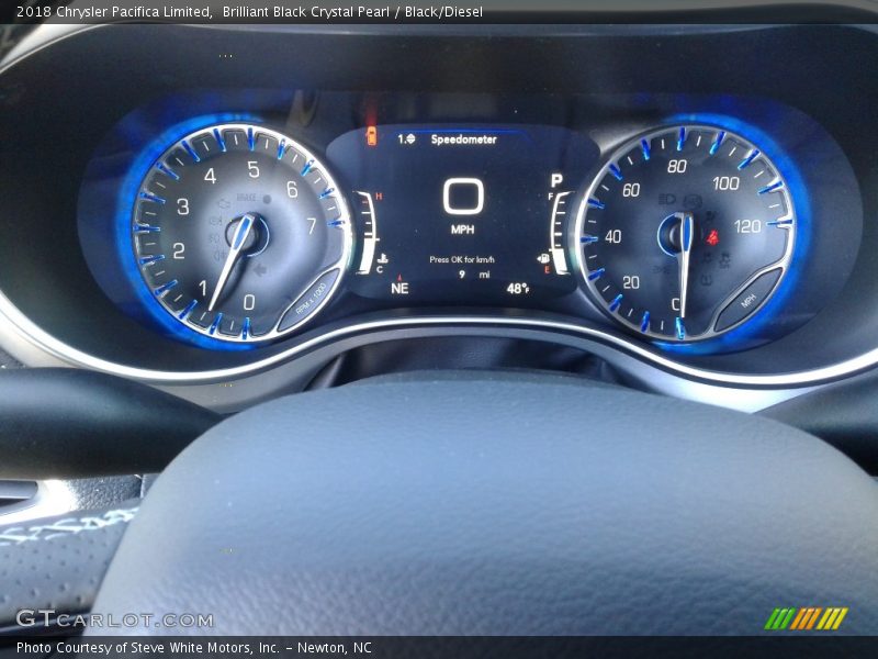 Brilliant Black Crystal Pearl / Black/Diesel 2018 Chrysler Pacifica Limited