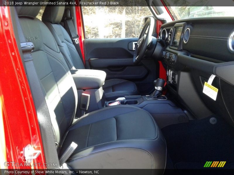 Firecracker Red / Black 2018 Jeep Wrangler Unlimited Sahara 4x4