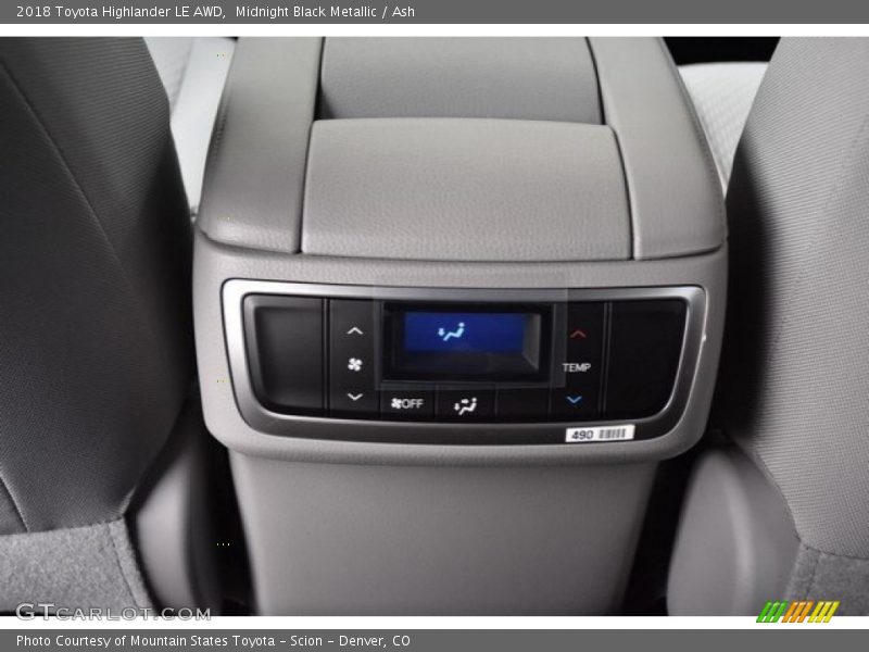 Midnight Black Metallic / Ash 2018 Toyota Highlander LE AWD