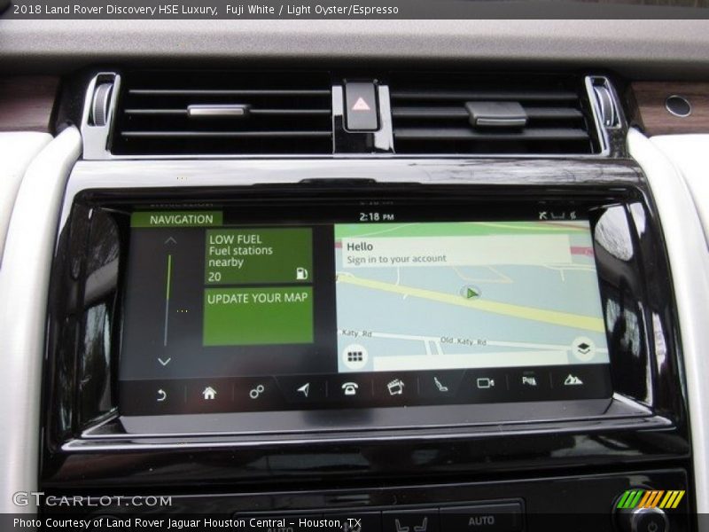 Fuji White / Light Oyster/Espresso 2018 Land Rover Discovery HSE Luxury