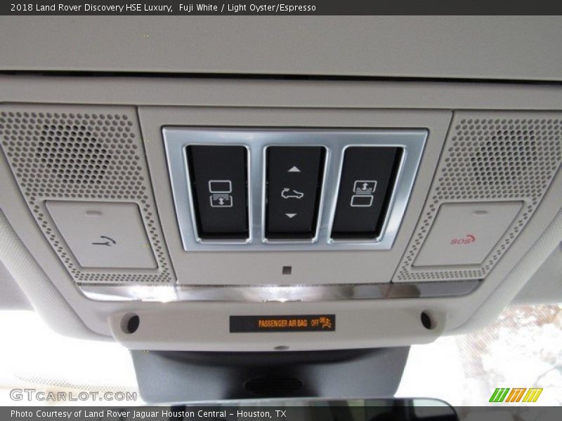 Fuji White / Light Oyster/Espresso 2018 Land Rover Discovery HSE Luxury