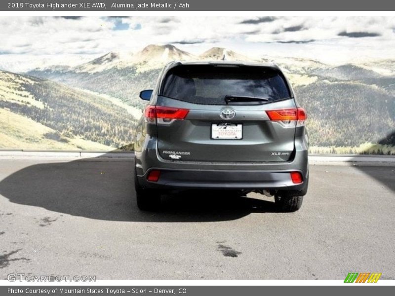 Alumina Jade Metallic / Ash 2018 Toyota Highlander XLE AWD