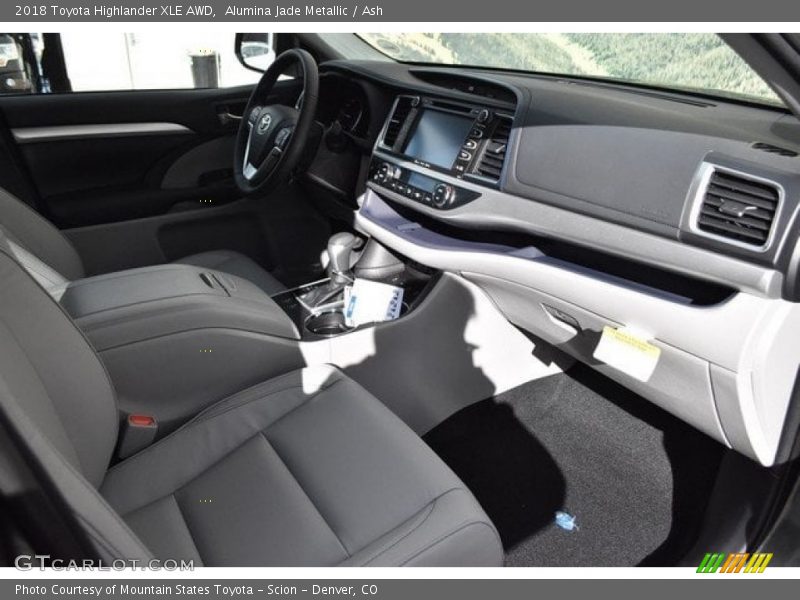Alumina Jade Metallic / Ash 2018 Toyota Highlander XLE AWD