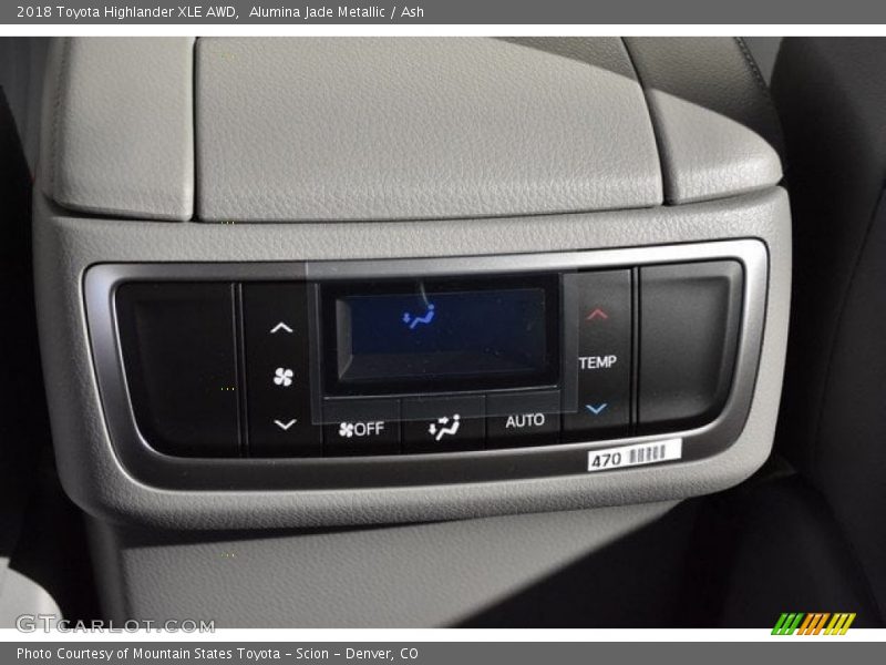 Alumina Jade Metallic / Ash 2018 Toyota Highlander XLE AWD