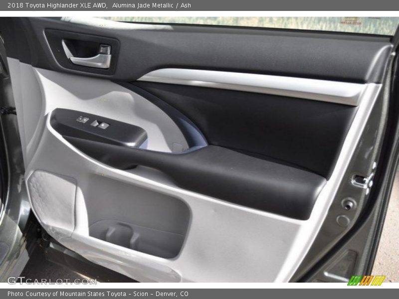 Alumina Jade Metallic / Ash 2018 Toyota Highlander XLE AWD