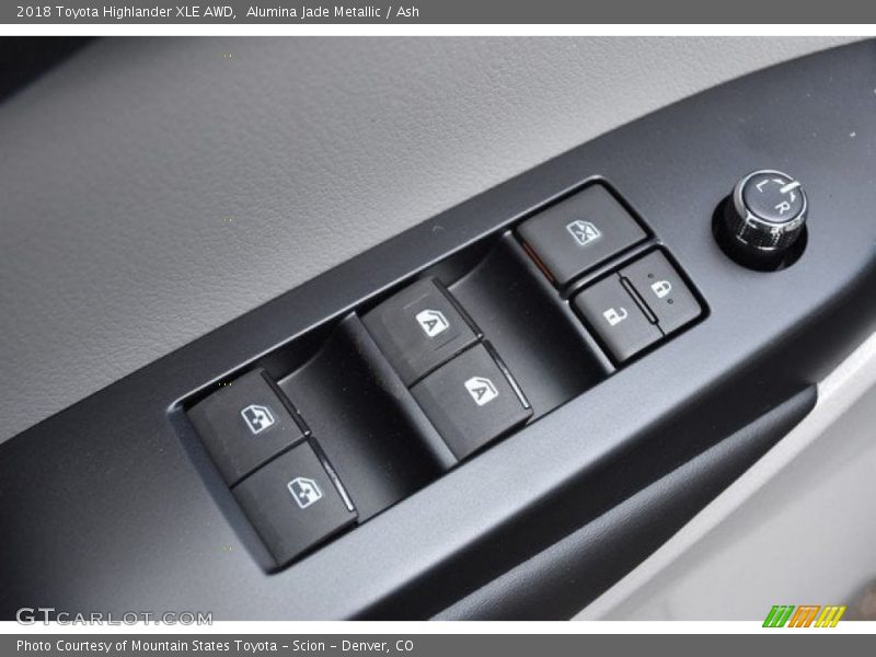 Alumina Jade Metallic / Ash 2018 Toyota Highlander XLE AWD