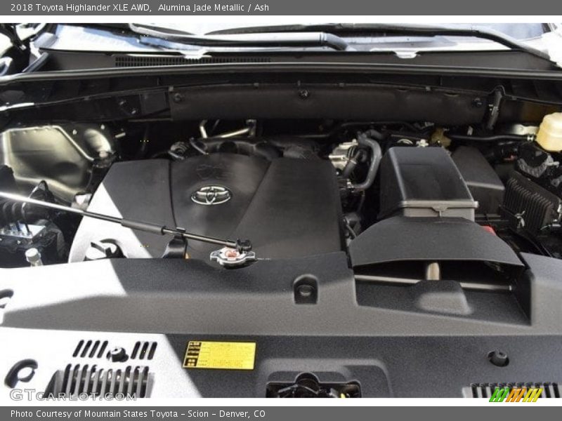 Alumina Jade Metallic / Ash 2018 Toyota Highlander XLE AWD