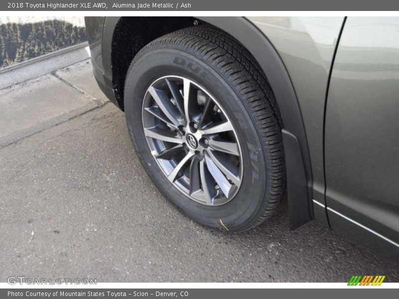 Alumina Jade Metallic / Ash 2018 Toyota Highlander XLE AWD