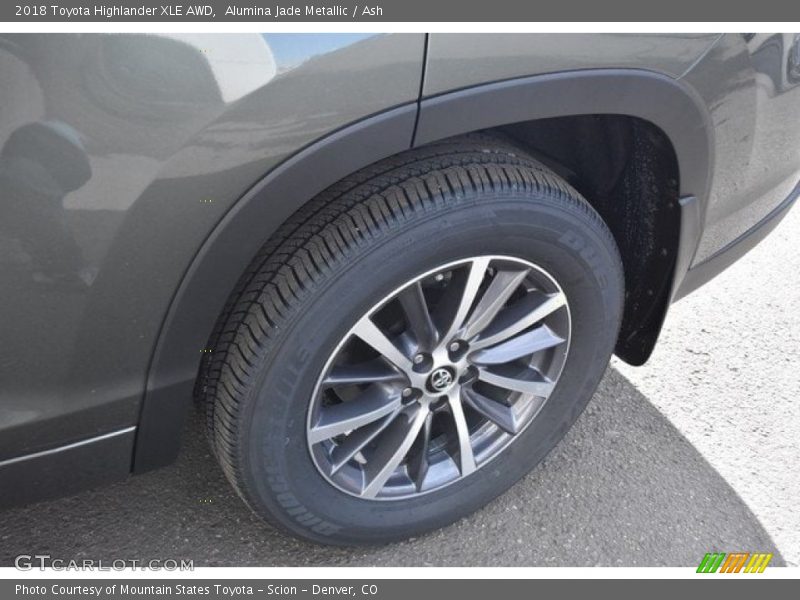 Alumina Jade Metallic / Ash 2018 Toyota Highlander XLE AWD