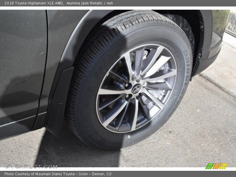 Alumina Jade Metallic / Ash 2018 Toyota Highlander XLE AWD