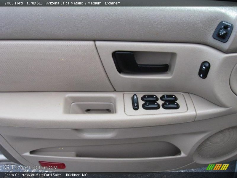 Arizona Beige Metallic / Medium Parchment 2003 Ford Taurus SES