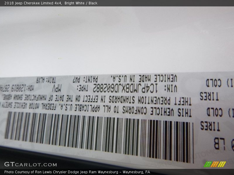 Bright White / Black 2018 Jeep Cherokee Limited 4x4