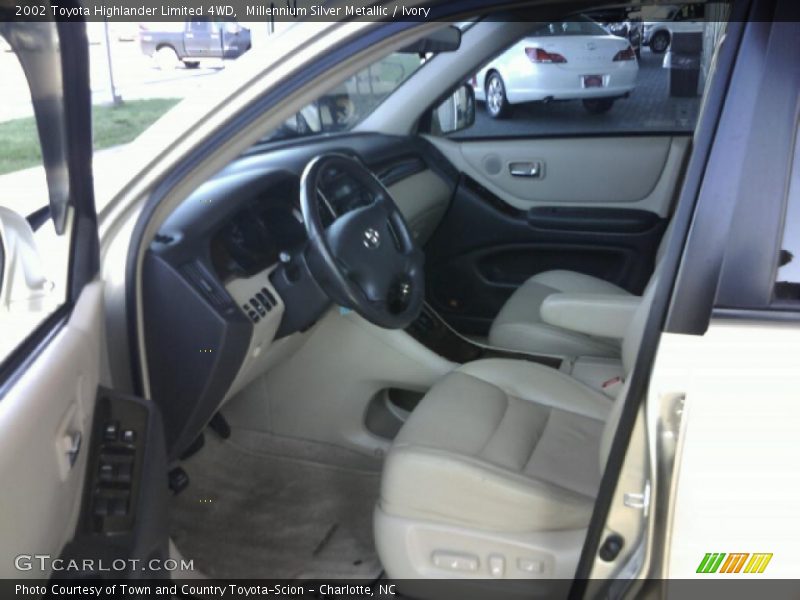 Millennium Silver Metallic / Ivory 2002 Toyota Highlander Limited 4WD