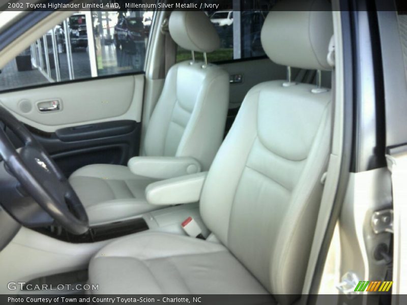 Millennium Silver Metallic / Ivory 2002 Toyota Highlander Limited 4WD