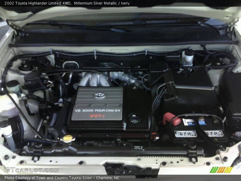 Millennium Silver Metallic / Ivory 2002 Toyota Highlander Limited 4WD