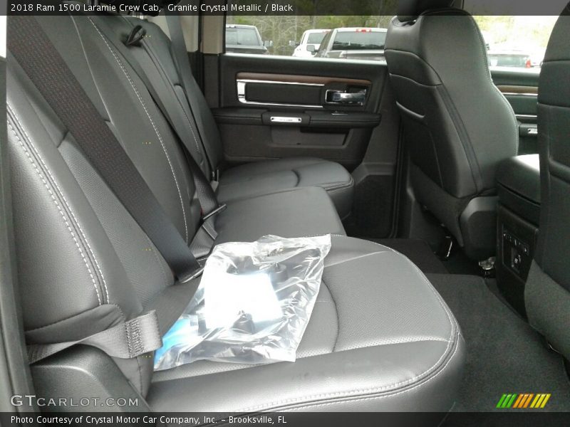 Granite Crystal Metallic / Black 2018 Ram 1500 Laramie Crew Cab
