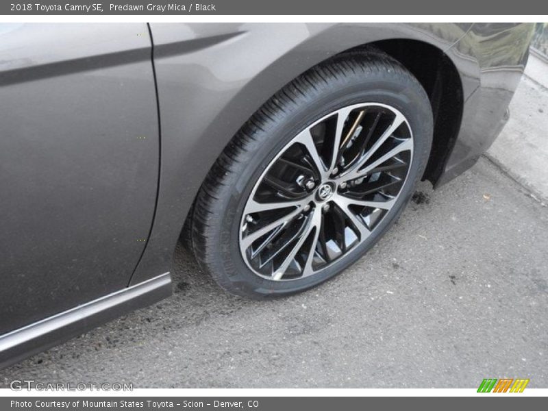 Predawn Gray Mica / Black 2018 Toyota Camry SE