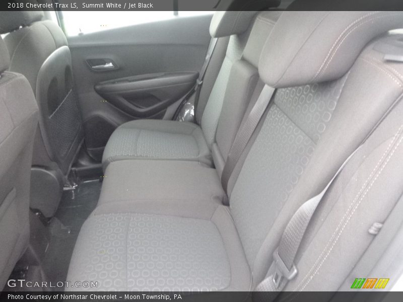 Summit White / Jet Black 2018 Chevrolet Trax LS