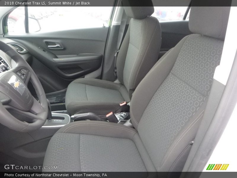 Summit White / Jet Black 2018 Chevrolet Trax LS