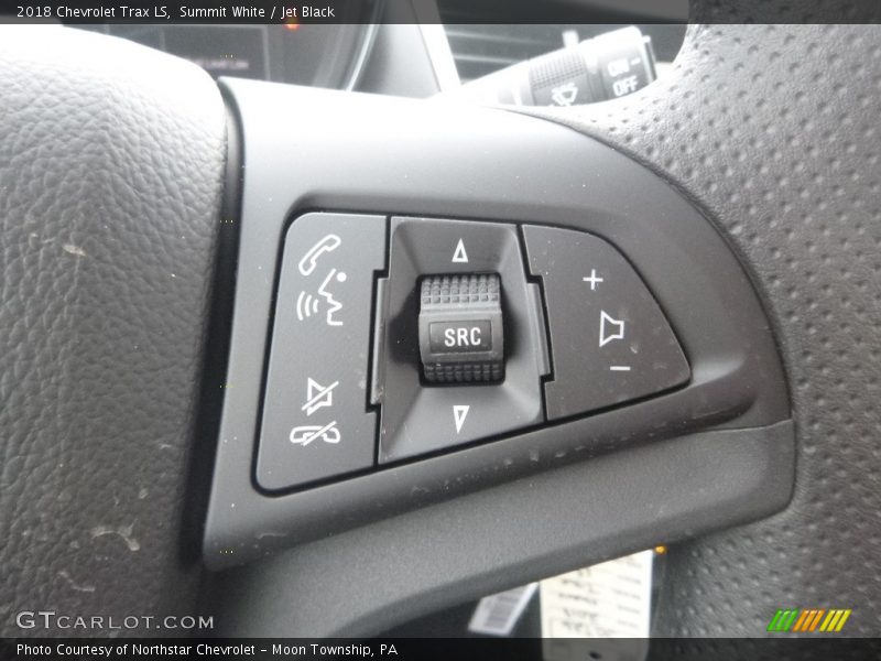 Summit White / Jet Black 2018 Chevrolet Trax LS