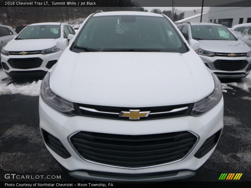 Summit White / Jet Black 2018 Chevrolet Trax LT
