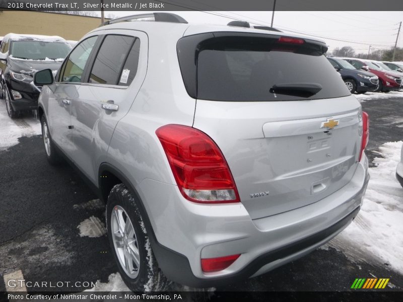 Silver Ice Metallic / Jet Black 2018 Chevrolet Trax LT