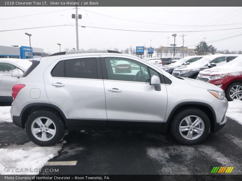 Silver Ice Metallic / Jet Black 2018 Chevrolet Trax LT
