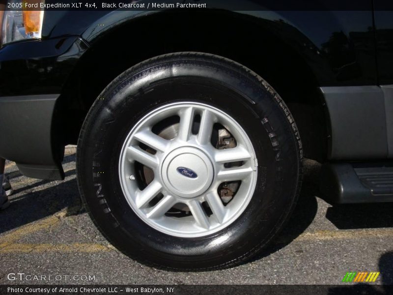 Black Clearcoat / Medium Parchment 2005 Ford Expedition XLT 4x4