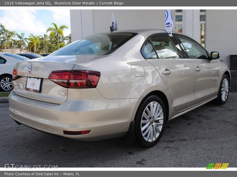 Moonrock Silver Metallic / Cornsilk Beige 2016 Volkswagen Jetta SEL