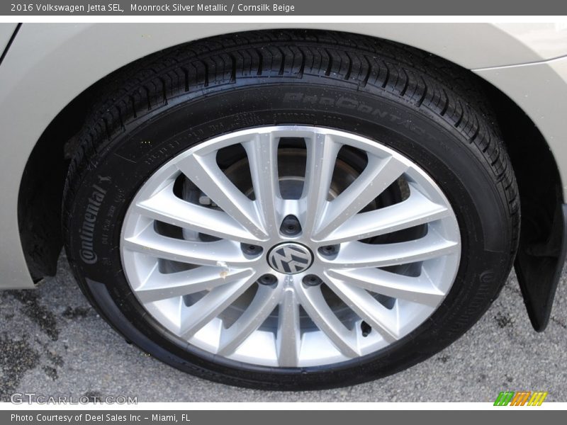 Moonrock Silver Metallic / Cornsilk Beige 2016 Volkswagen Jetta SEL