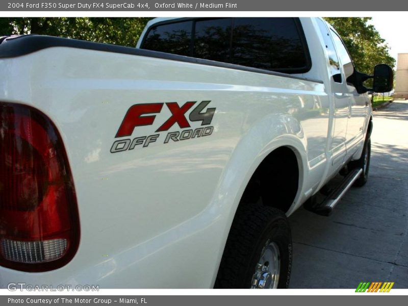 Oxford White / Medium Flint 2004 Ford F350 Super Duty FX4 SuperCab 4x4