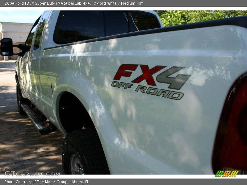 Oxford White / Medium Flint 2004 Ford F350 Super Duty FX4 SuperCab 4x4