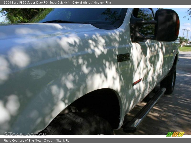 Oxford White / Medium Flint 2004 Ford F350 Super Duty FX4 SuperCab 4x4