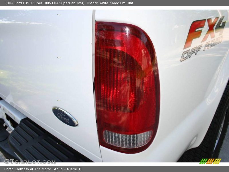 Oxford White / Medium Flint 2004 Ford F350 Super Duty FX4 SuperCab 4x4