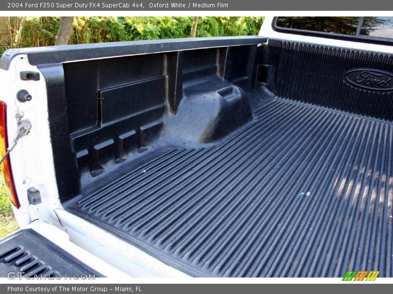 Oxford White / Medium Flint 2004 Ford F350 Super Duty FX4 SuperCab 4x4