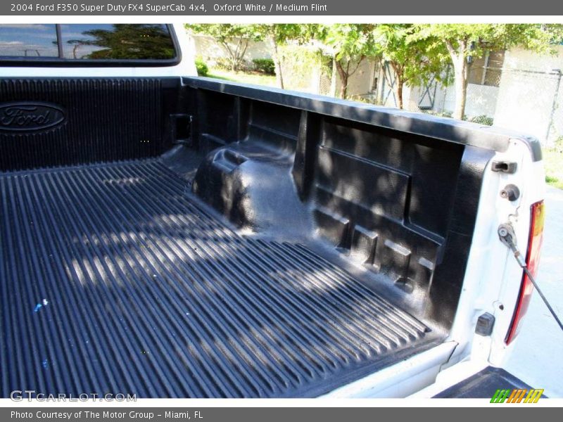 Oxford White / Medium Flint 2004 Ford F350 Super Duty FX4 SuperCab 4x4