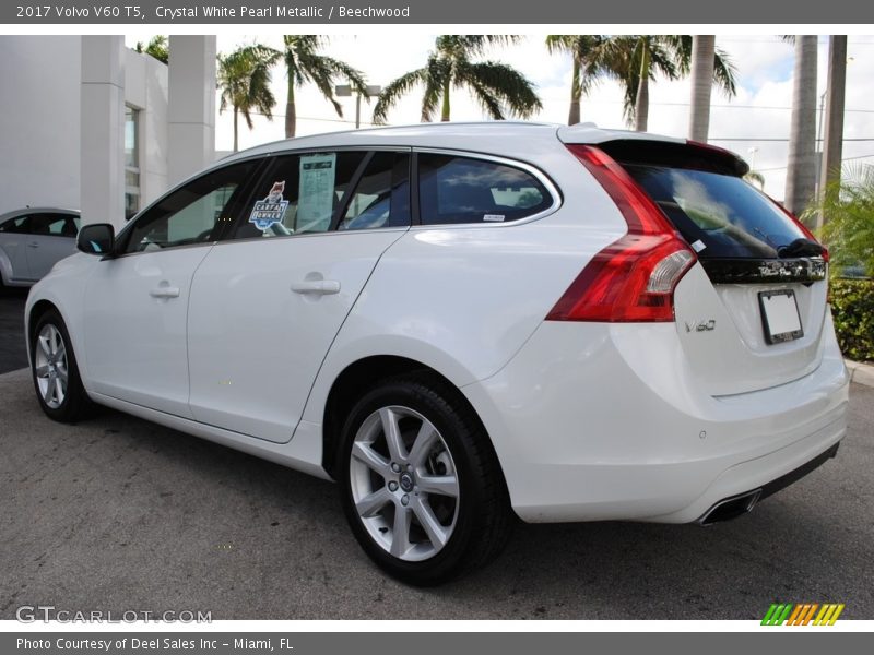 Crystal White Pearl Metallic / Beechwood 2017 Volvo V60 T5