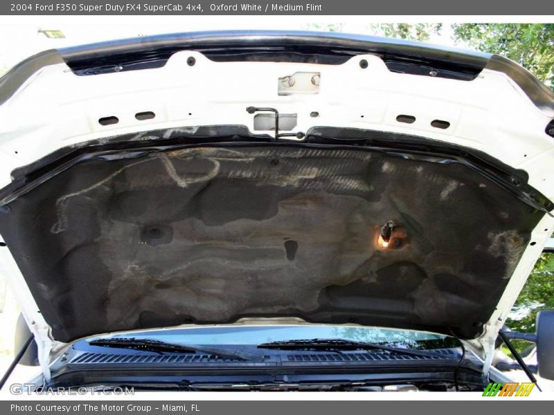 Oxford White / Medium Flint 2004 Ford F350 Super Duty FX4 SuperCab 4x4