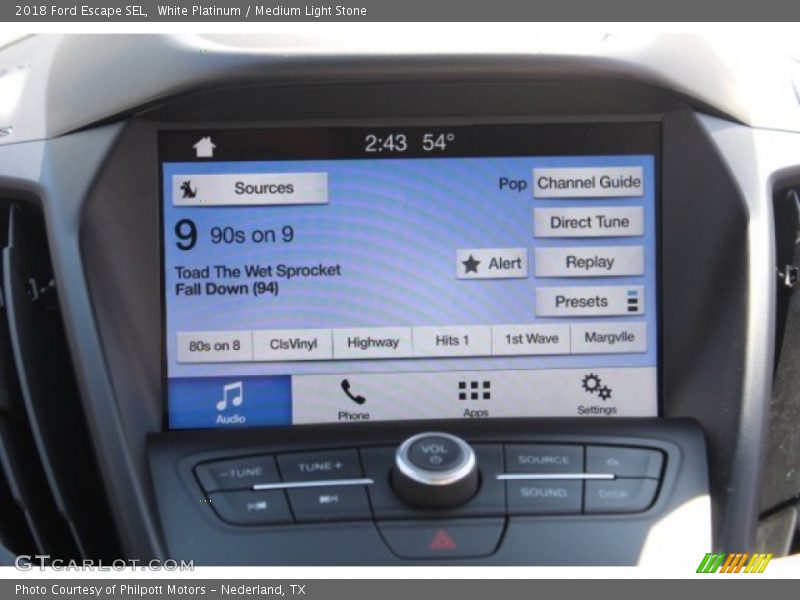 White Platinum / Medium Light Stone 2018 Ford Escape SEL