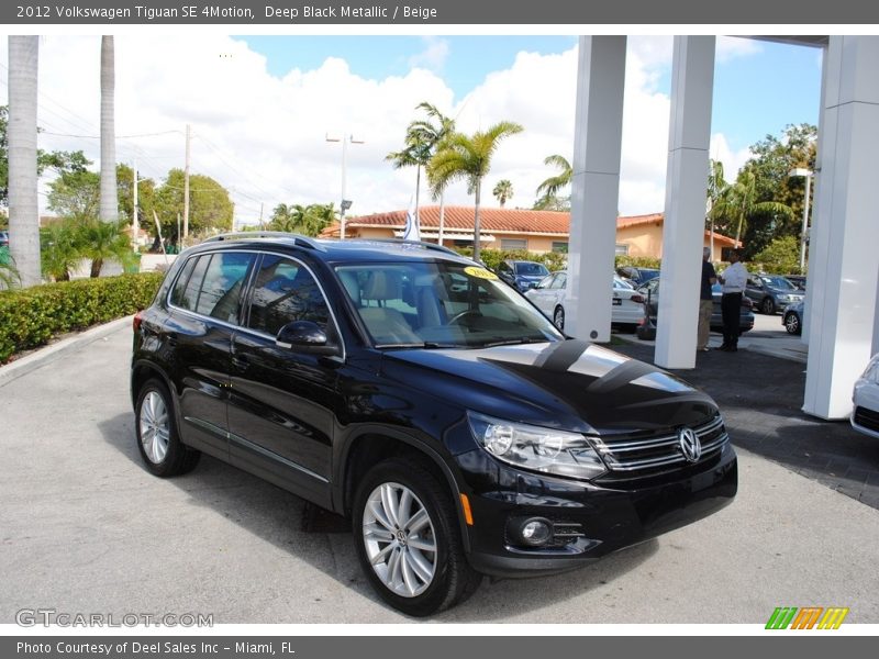Deep Black Metallic / Beige 2012 Volkswagen Tiguan SE 4Motion