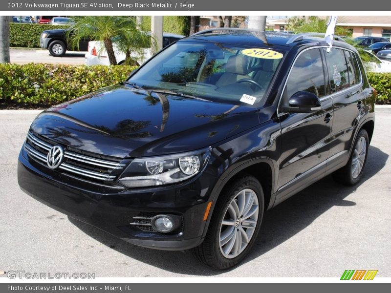 Deep Black Metallic / Beige 2012 Volkswagen Tiguan SE 4Motion