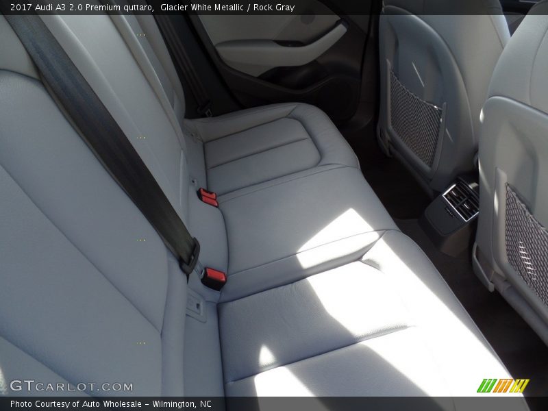 Glacier White Metallic / Rock Gray 2017 Audi A3 2.0 Premium quttaro