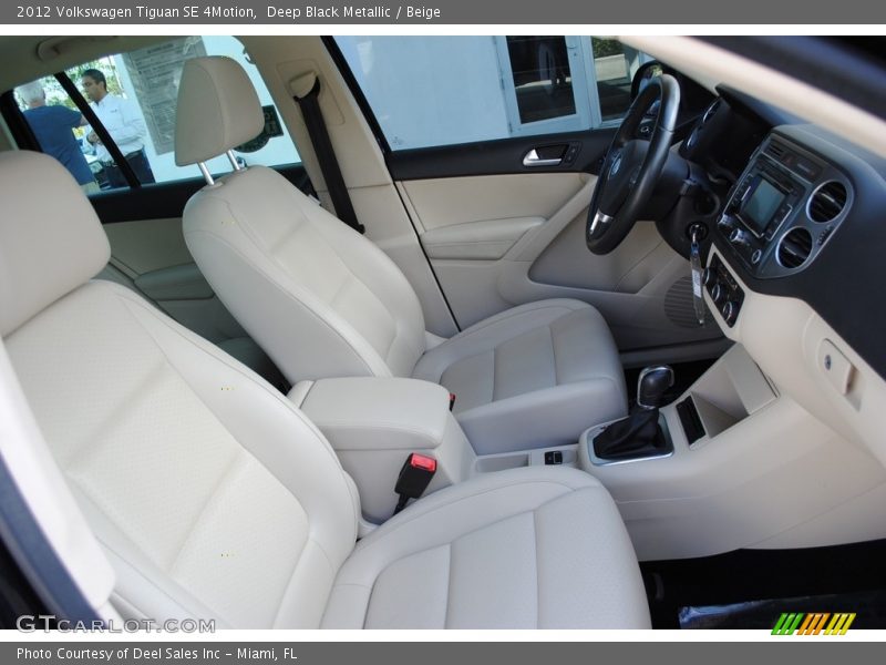 Deep Black Metallic / Beige 2012 Volkswagen Tiguan SE 4Motion