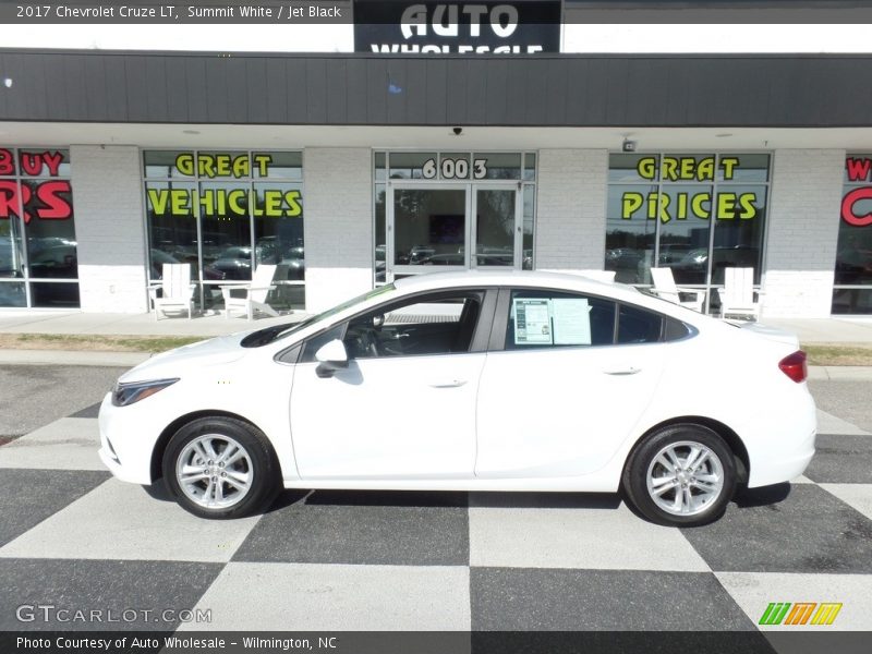 Summit White / Jet Black 2017 Chevrolet Cruze LT