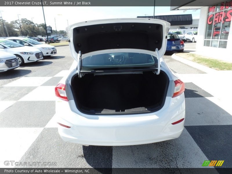 Summit White / Jet Black 2017 Chevrolet Cruze LT